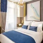 Merveil - Luxury - Tour Eiffel - Laos Apartman Párizs