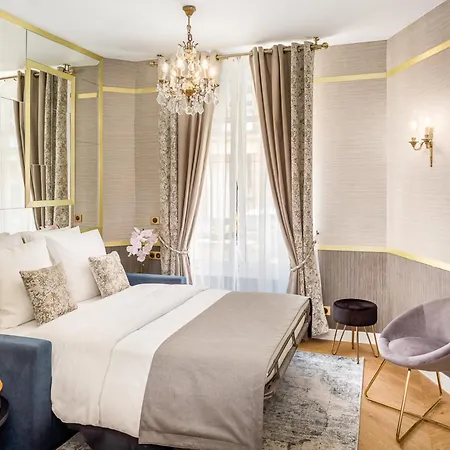 Merveil - Luxury - Tour Eiffel - Laos *