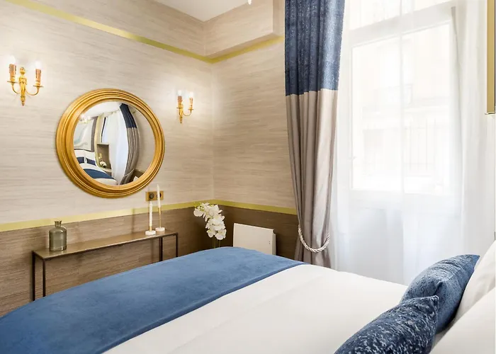 Merveil - Luxury - Tour Eiffel - Laos Paříž