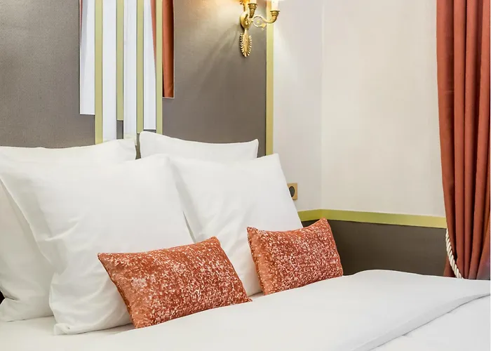 Merveil - Luxury - Tour Eiffel - Laos Apartmán *