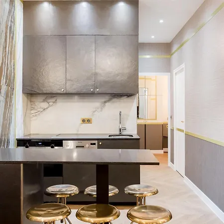 Merveil - Luxury - Tour Eiffel - Laos Apartment Paris